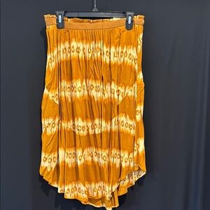 H & M Stylish Burnt Orange Tie-Dye Skirt, size 12